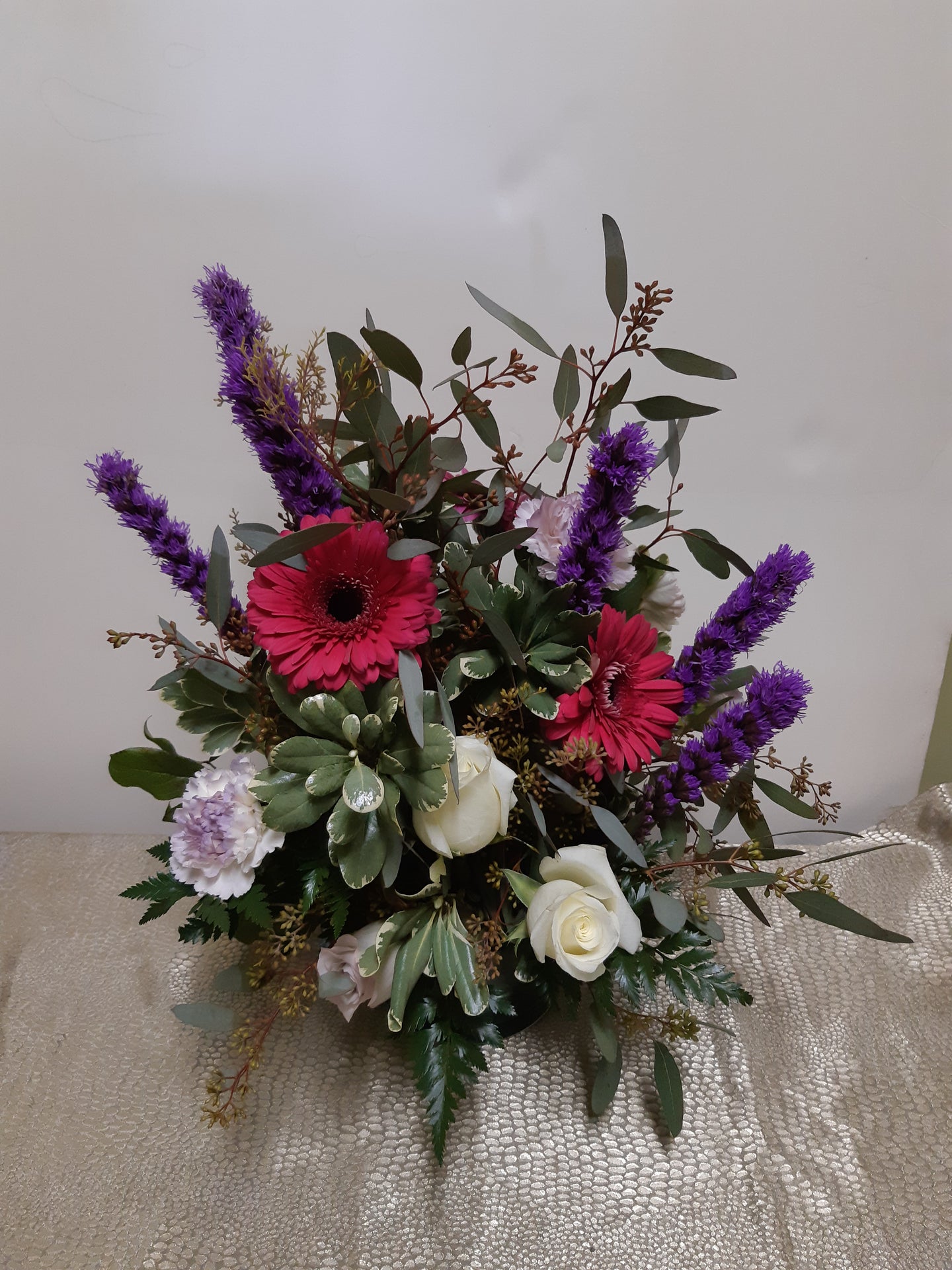 Bouquet avec Roses, Gerberas et Liatris