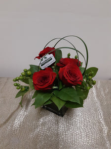 Bouquet de 4 Roses rouges