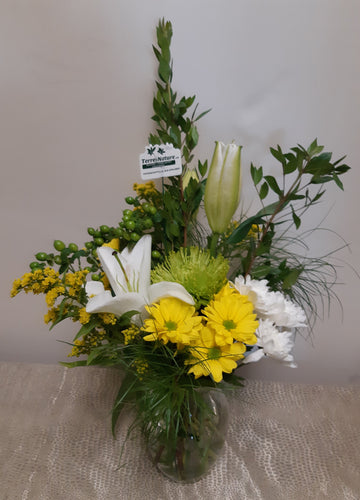 Bouquet fraîs et printanier avec Lys et Marguerites