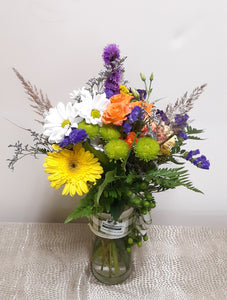 Bouquet plein de joie avec Gerberas et Marguerites