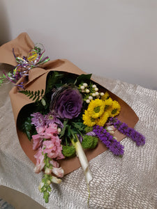 Bouquet de fleurs mixtes selon l'arrivage du jour