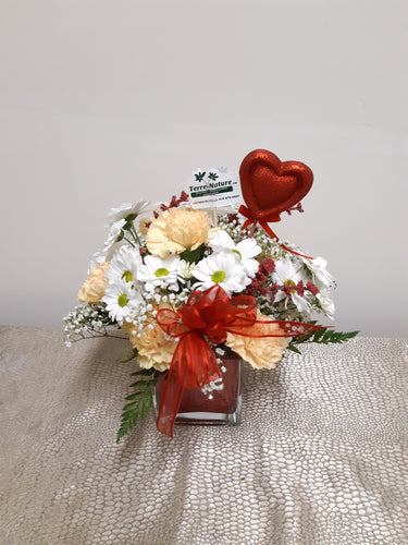 Bouquet de Saint-Valentin dans les tons de saumon et blanc